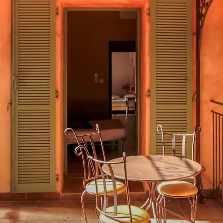 Hotel Du Cigalou 3*