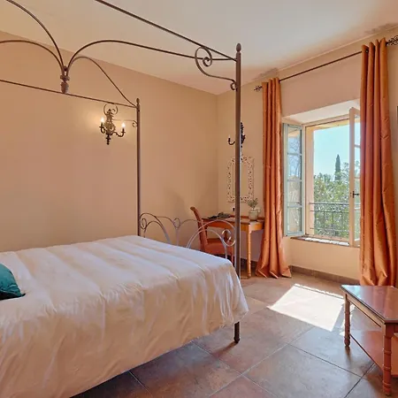 Hotel Du Cigalou 3*