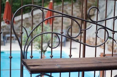 Du Cigalou ボルム・レ・ミモザ